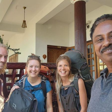 Pkn Homestay Kumily Thekkady Exterior photo