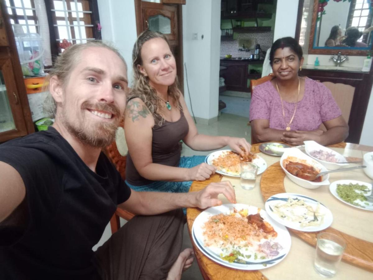 Pkn Homestay Kumily Thekkady Exterior photo
